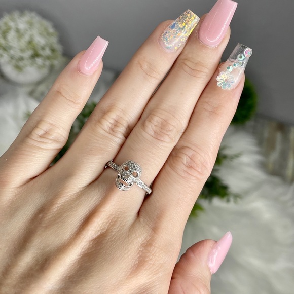 Silver Skull Ring - Picture 2 of 6